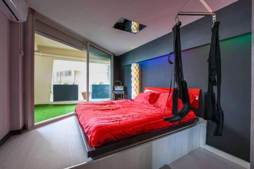 Le Cherubite: Entre Erotisme Et Baroque #Sexroom #Bdsm La Grande Motte Ngoại thất bức ảnh